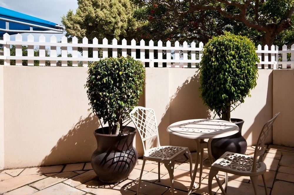 Cape Flame Guest House Port Elizabeth Exterior photo