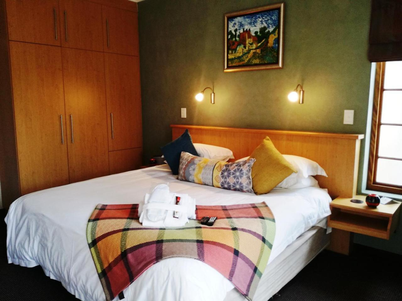 Cape Flame Guest House Port Elizabeth Exterior photo