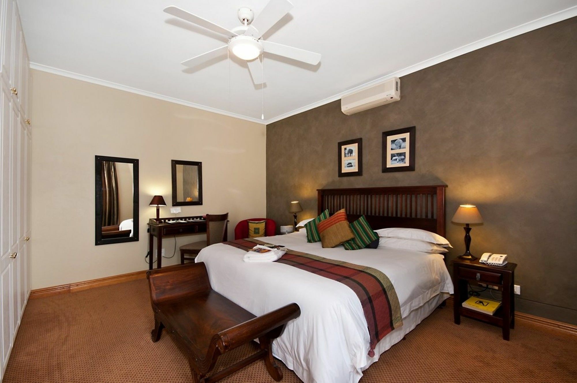 Cape Flame Guest House Port Elizabeth Exterior photo